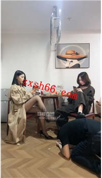 TLZB26111苏御大人-双主调物化奴伺候吃饭舔鞋底暴打70分