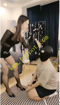 TL39335 松紫】带儿子去戒网瘾40分钟