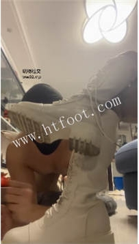 TL49660 桃子】调教清理20分钟