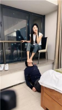 【调教视频】【兮皇】素人S-原味鞋袜羞辱奴【双视角版】 bf56261