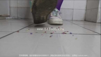 23251【哚儿】女巨人偶遇小人-踩踏侮辱口水攻击残忍折磨