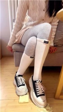 【调教视频】【诗酒】脏鞋白袜蹂躏踩 JS260115-14