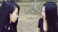 13359 美女公园教闺蜜踢裆虐蛋（有花絮）