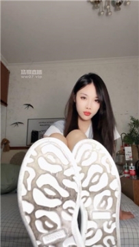 【第一视角】【椰酱】小白鞋白袜裸足寸止    250614-31