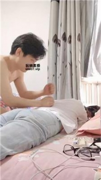 【调教视频】【小李子】白棉袜气味辱-牛仔裤窒息 JS250423-6