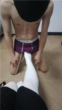 【调教视频】【琪琪主人】白丝诱惑脚下奴隶 JS250218-32