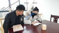 18384【第5风格】恋足男帮学生补课尝到嫩足