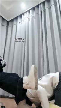 【调教视频】【拽拽】雪地靴捂了一天的脚玩奴 JS250112-22
