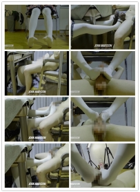 【绝美茹茹女神】最新一边上课一边桌下玩D吐奶