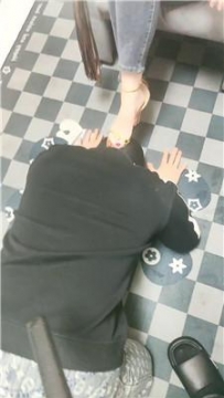 【调教视频】【判官兔主】高跟踩踏-近距离舔脏鞋 JS250323-22