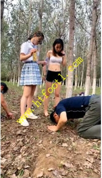 TL21375 茹雪】户外糟践女同学32分钟