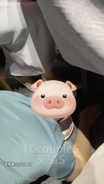 【 天道夫妻主】最新万圣节带狗狗出去吃饭15分