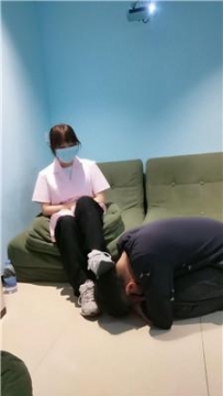 【调教视频】【艾米】护士小姐姐脏鞋白袜治疗【双视角版】 JS250710-5