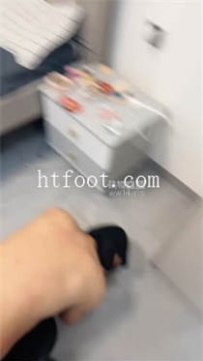 ZB11699 小莹-07年女大调贱狗抽他35分钟