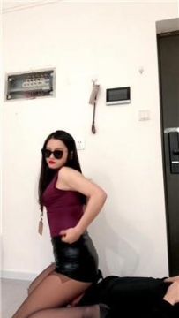 【调教视频】【兰主人】黑丝美腿踩虐  JS251209-12
