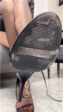 【第一视角】【兔兔酱】锁奴乳母加固黑丝凉高    250810-24