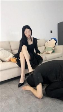 【调教视频】【千千】御姐S-坐脸掐乳-高跟玉足舔 bf54663