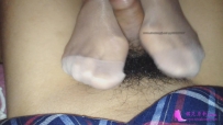 桑拿馆体验按摩小妹亮色丝袜FJ-语言超刺激说“快点拿纸不然射衣服上了”