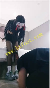 TL36879 菀七】抓小偷坐月全体重掐脖子插吐64分钟