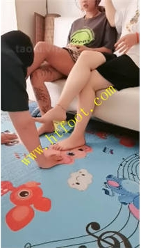 TL38024 媚娘夫妻】今天和姑娘调教30分钟