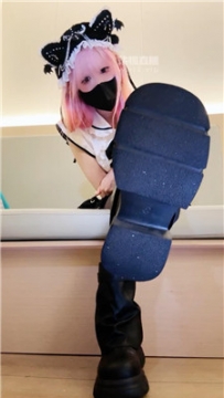 【第一视角】【奶味小仙女】黑臭靴子踢废剧情    250826-17