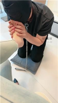 【调教视频】【Luna】近距离-吮吸脚趾缝 JS251027-13