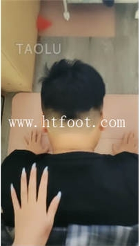 TL29757 彩虹袋鼠圆圆】开发成功JK学妹34分钟