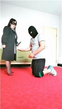 【调教视频】【沐颜】舔吃内裤-脚深喉-抽手心 JS250401-27