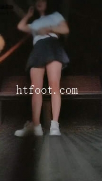 ZB8409 魔鬼天使】公园舔鞋30分钟