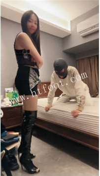 ZB4566 宝娜】皮靴短裙36分钟