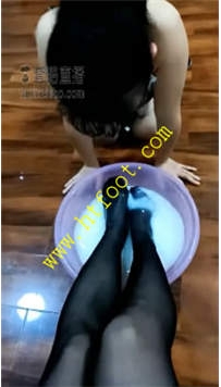 TL22889 女慕乐】被主人赏赐丝袜牛奶40分钟