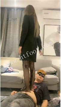 ZB2953=TL16605  伊茜】伊茜S真实调教路人50分钟