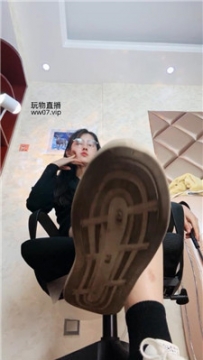 【第一视角】【啊晴】暴汗过后的黑棉袜调教    250224-1