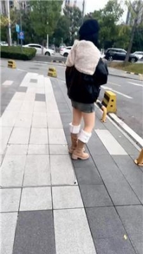 【调教视频】【素人挖掘机】开发路人S-超臭棉长靴 JS251118-12