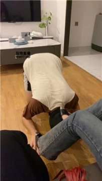 【调教视频】【妮妮大大】双S-涂鸦羞辱小奶狗 JS250316-16