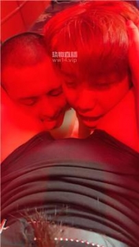 【调教视频】【秋颜】双M-踩踏-插嘴恋足狂舔【双视角版】JS250907-16