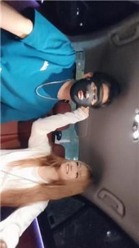 【调教视频】【萝莉收割机】陪酒小妹白袜车内调狗 JS251211-41