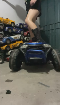 桃桃奇雯靴子踩玩具车  JS260117~10