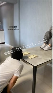 TL48935 精神小妹】甜妹儿踩踏食物30分钟