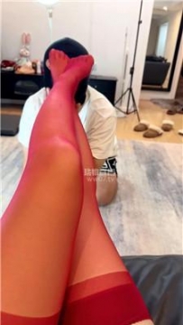 【调教视频】【也狗】红丝袜美腿虐 JS251126-24
