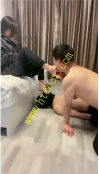 TL26471 逗逗】深喉天堂双奴比赛全体重深喉至一脚血49分钟