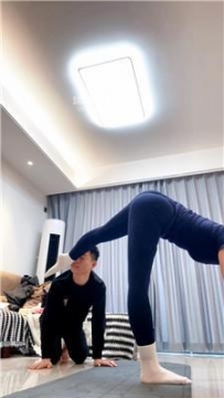 【调教视频】【九莲】瑜伽女神白袜辱-腿绞窒息【双视角版】 JS260122-18