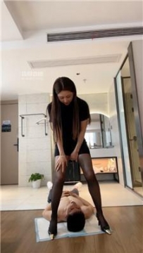 【调教视频】【月S】体验烟烫/骑马掐乳/奴下奴【双视角版】 bf53887