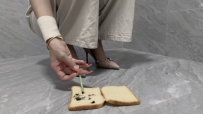 【莓子】优雅混合烟头与贱狗的早餐 YC-250912-3