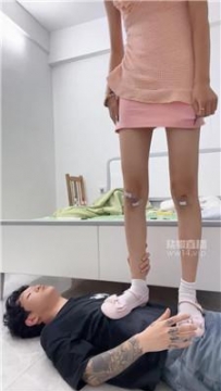 【调教视频】【煎饼狗子】台球助教白袜调奴 bf57331