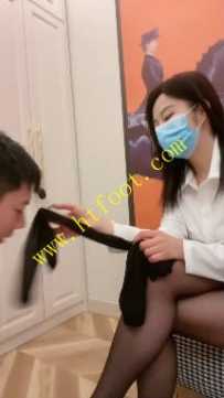 TL34633 不知名美女】惩罚偷丝袜的同学31分钟
