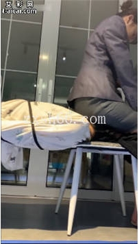 AC3840 我是职员女友的专属按臀器 共2部合计52分钟