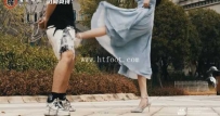 31996  【仍闻莫珂】荒堡里姑娘