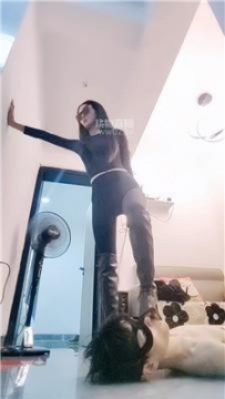 【调教视频】【苏大大】坐脸窒息-长靴高跟碾压踩 JS251017-10