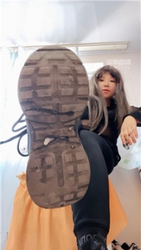 【第一视角】【琪主】瑜伽裤白棉袜羞辱    251016-17